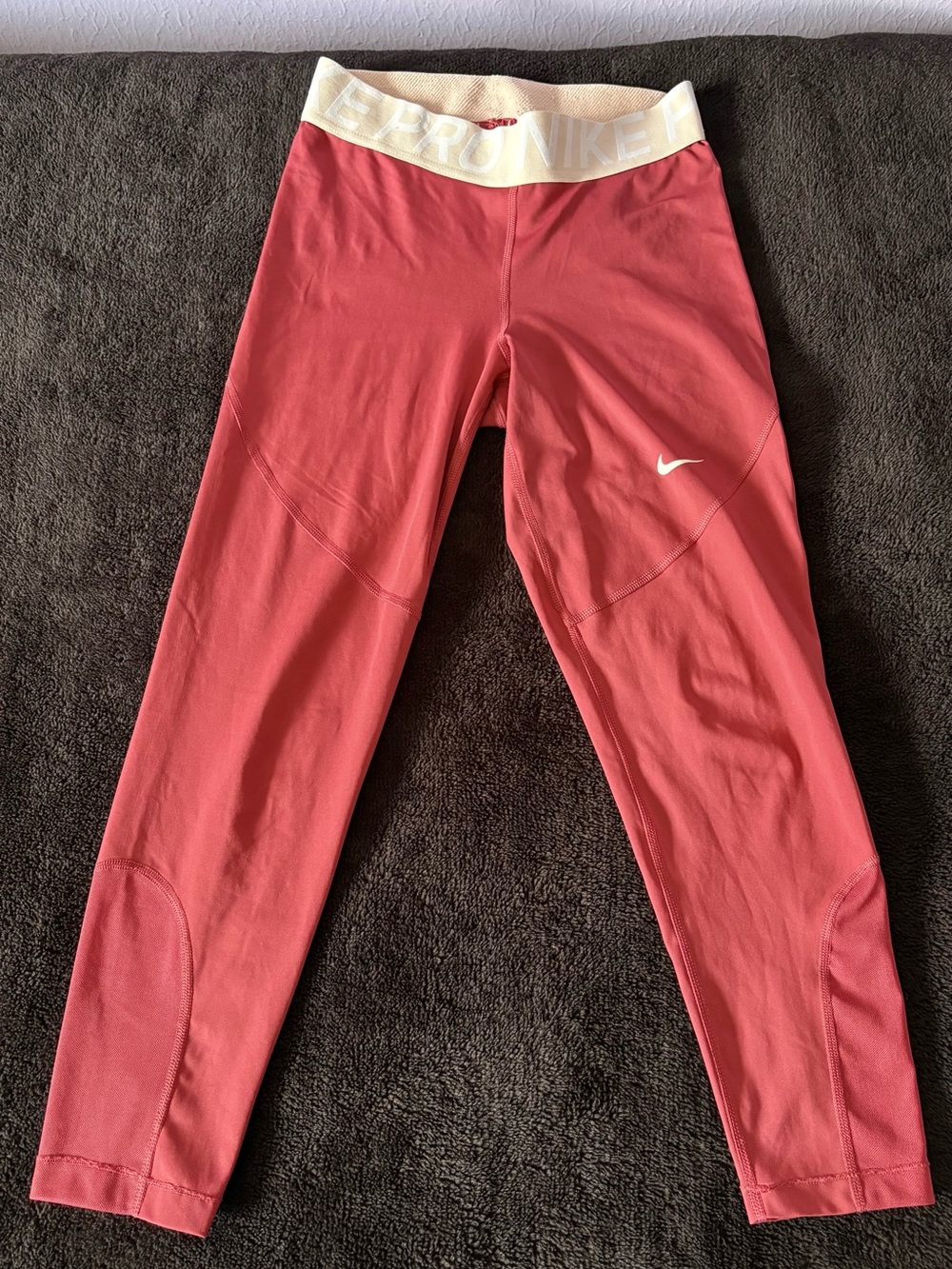 Nike Pro Dri-Fit pink glow crop tights / capri leggings women’s MED 22” inseam